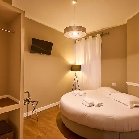 Dem Hotel